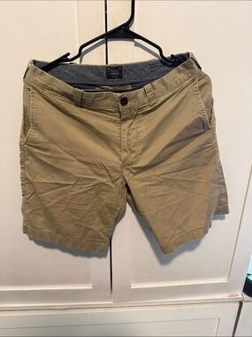 J. Crew Men's Khaki Shorts - 29 waist, 9 inseam